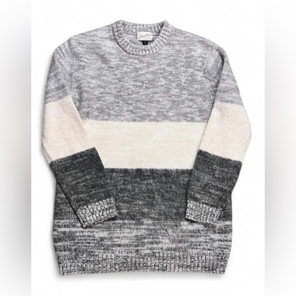 Universal Thread Men's Gray and Cream Crewneck Autumn Sweater